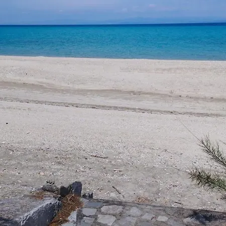 Villa Mare Azul, Seafront 6 Bedrooms, 6 Bathrooms *