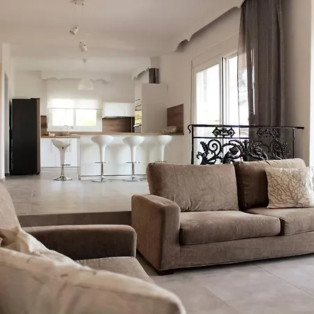 Mare Azul, Seafront 6 Bedrooms, 6 Bathrooms