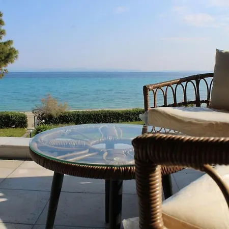 Mare Azul, Seafront 6 Bedrooms, 6 Bathrooms Villa
