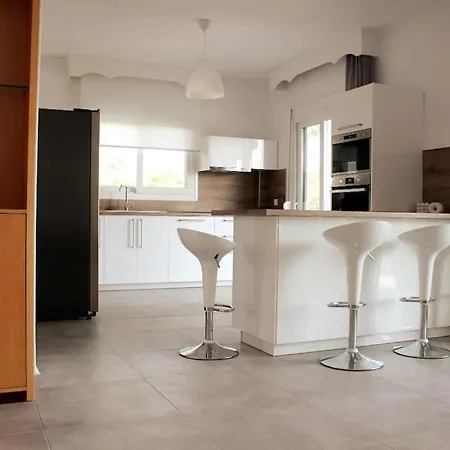 Villa Mare Azul, Seafront 6 Bedrooms, 6 Bathrooms