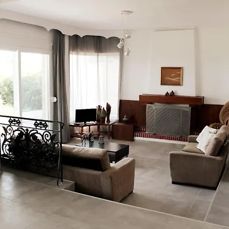 Villa Mare Azul, Seafront 6 Bedrooms, 6 Bathrooms *